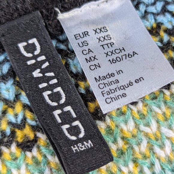 H&M Divided Jacquard Knit Aztec Cropped Cardigan Sweater - XXS - Picture 6 of 6